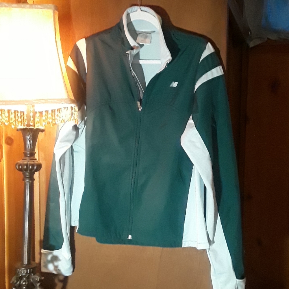 New balance jacket xl BUNDLE ONLY - Picture 1 of 5